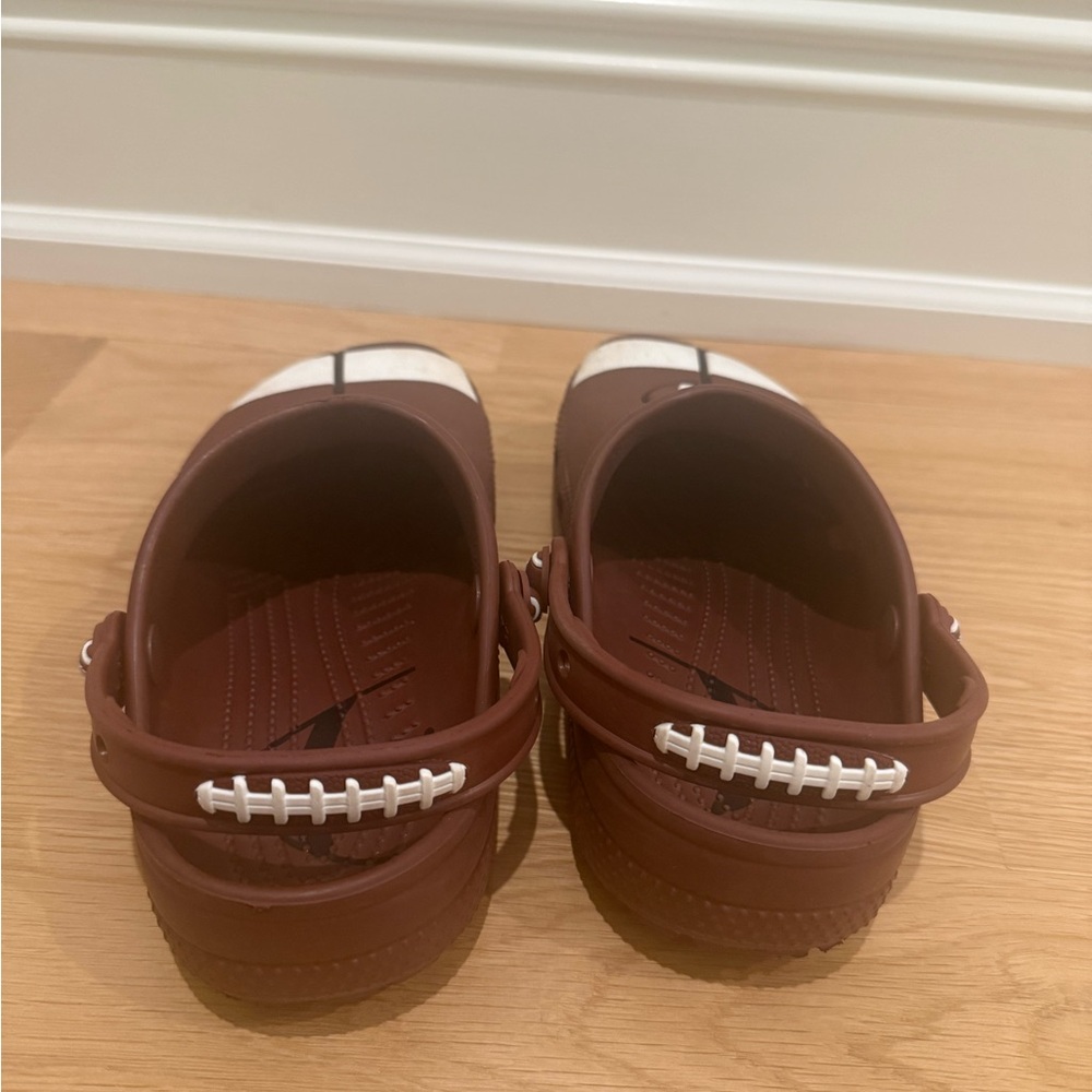 CROCS Kids Size 5 Football Clogs - Brown with White Accents - Picture 3 of 5